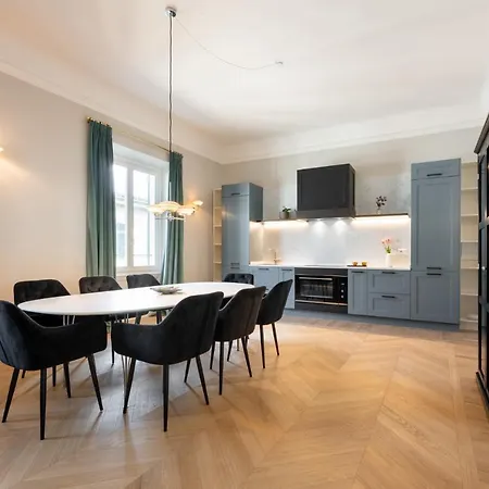 Florence- Granduca Penthouse Apartment *